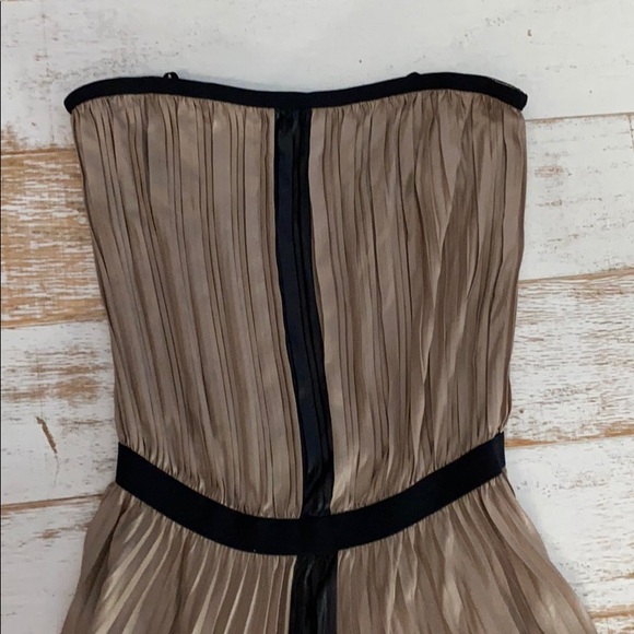 Dress - Picture 2 of 6